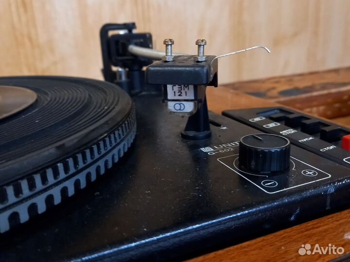 Проигрыватель винила