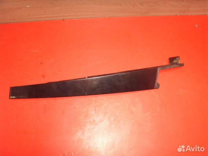 Накладка двери 25768297 Cadillac SRX 2003-2009