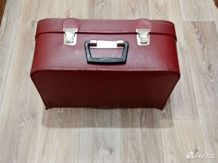 Швейная машинка с электроприводом чайка 132м