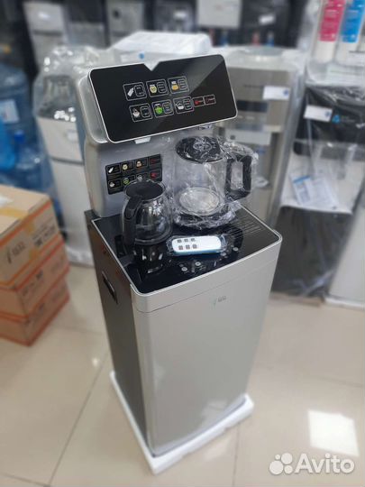 Кулер с чайным столиком (тиабар)