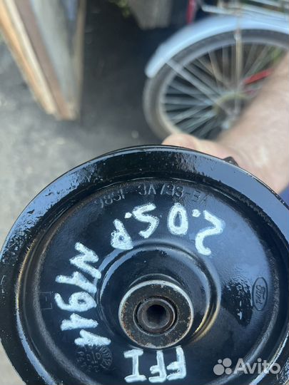 Насос Гур Ford 98SF-3A733-BA