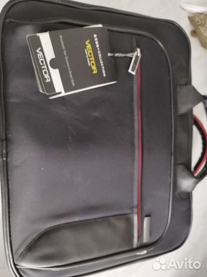 Портфель для ноутбука