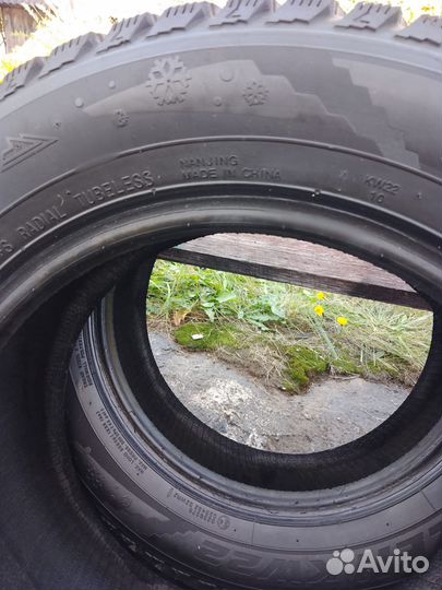 Kumho I'Zen KW22 185/65 R15
