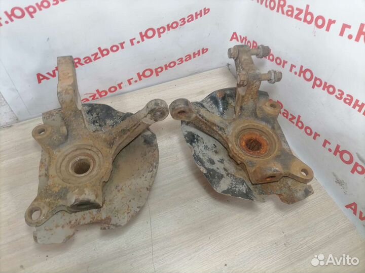 Поворотный кулак Hyndai Accent