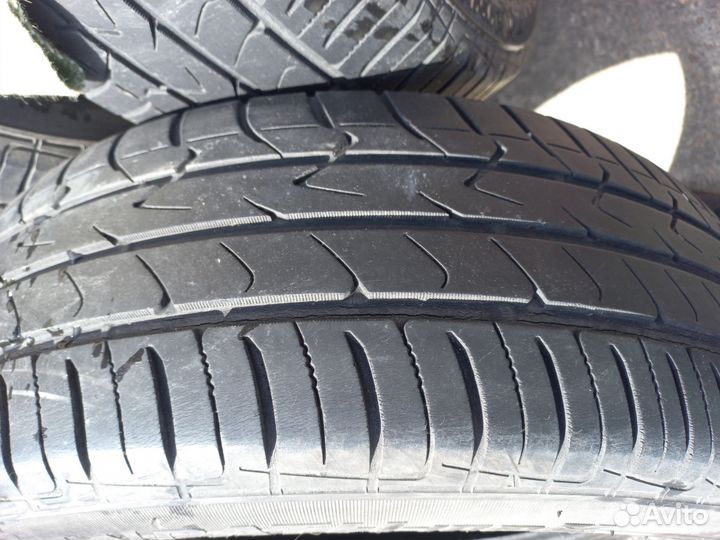 Toyo Tranpath MPZ 215/65 R16 98H