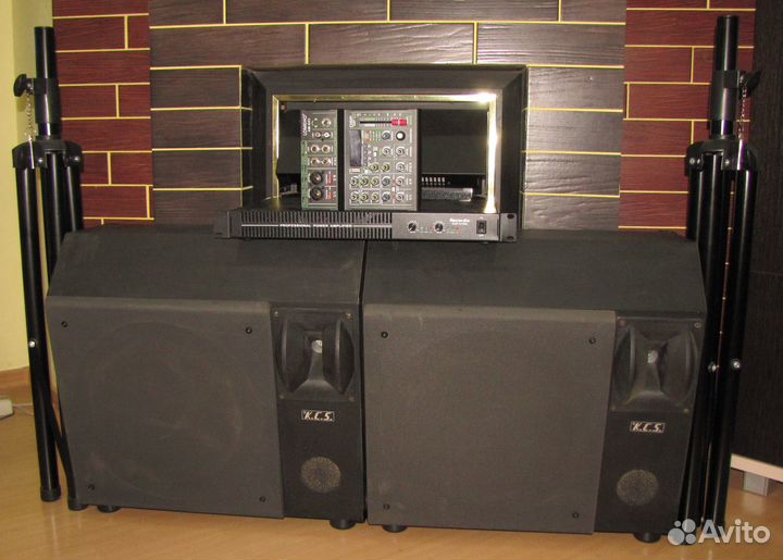 Колонки KCS 1200W Усилитель Микшер Микрофон Стойки
