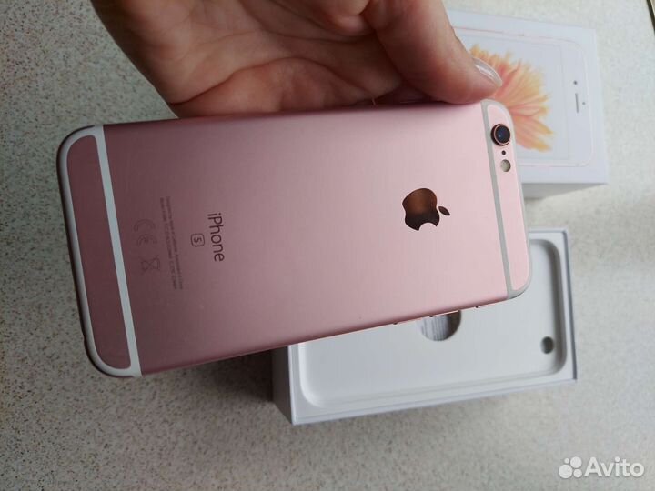 Телефон iPhone 6s