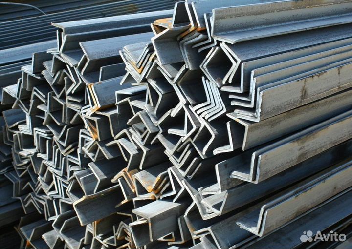 Уголок металлический 50х50х5