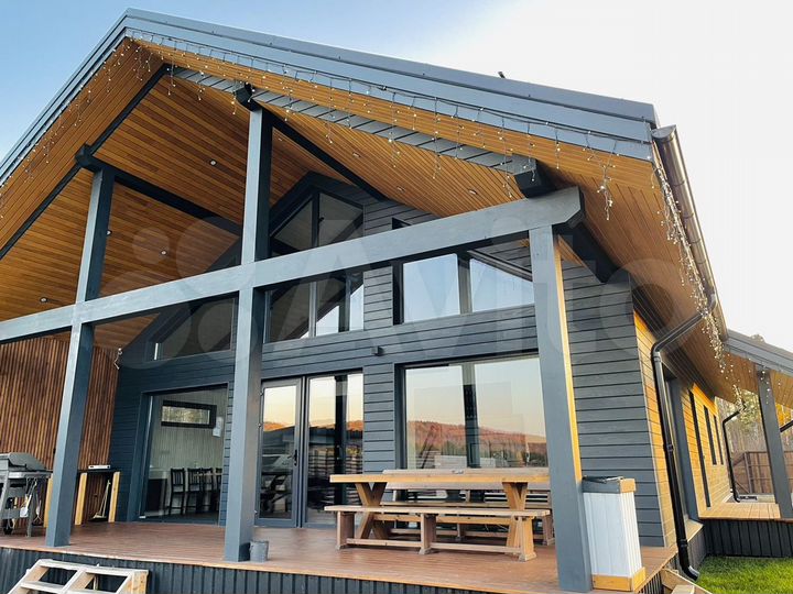 Дом 230 м² на участке 15 сот.