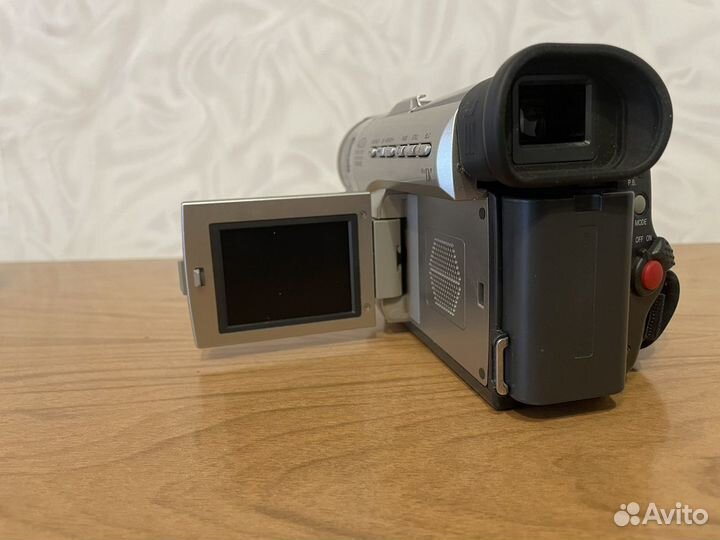 Видеокамера Panasonic NV-DS25