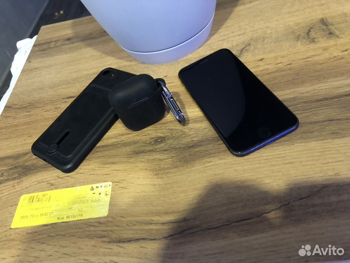 iPhone 8, 64 ГБ