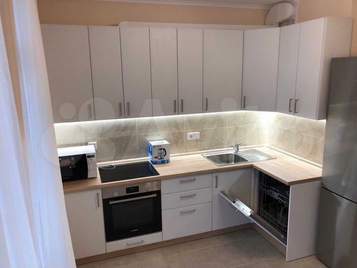 2-к. квартира, 56 м², 11/17 эт.