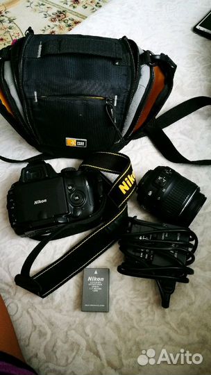 Nikon D5000 зеркальный фотоаппарат