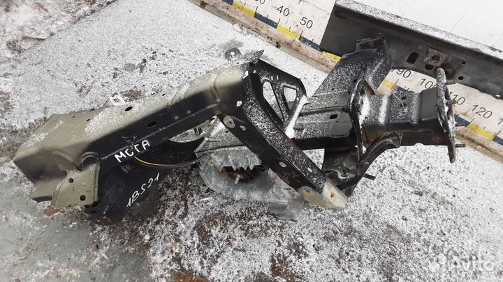 Передняя панель крепления облицовки (телевизор) nissan note E11 рест: 2009-2013