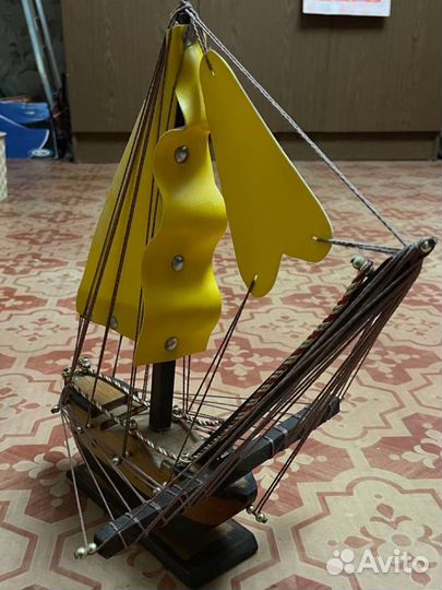 Деревянный корабль