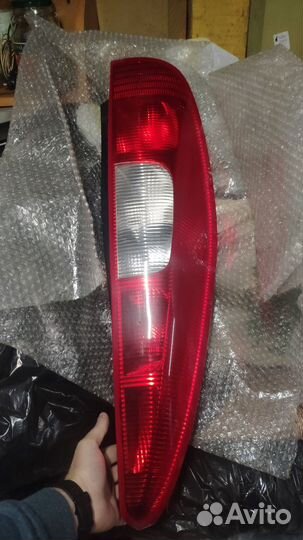 Фонарь задний от Mitsubishi Colt 2008 г.в