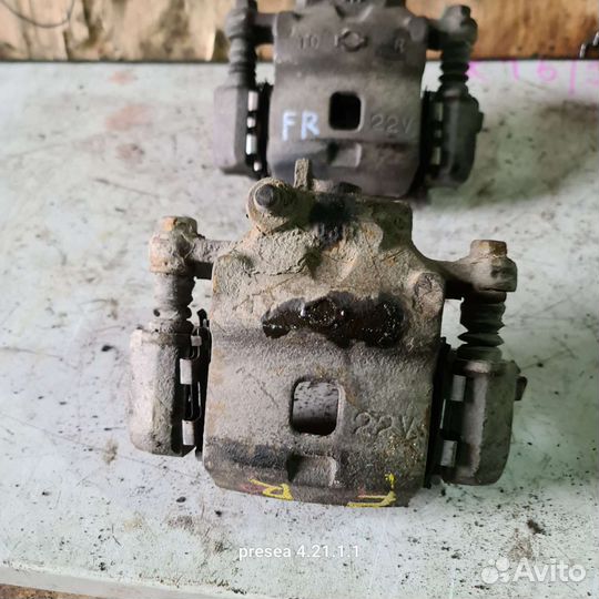 Суппорт передний правый nissan presea r11