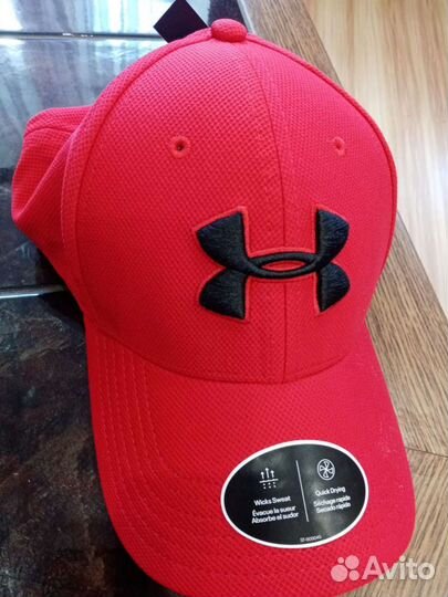 Бейсболка under armour