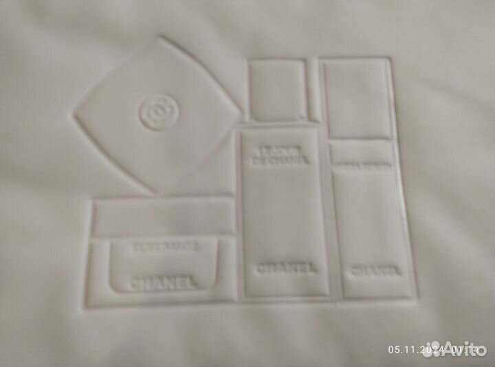 Косметичка Chanel Skincare белая