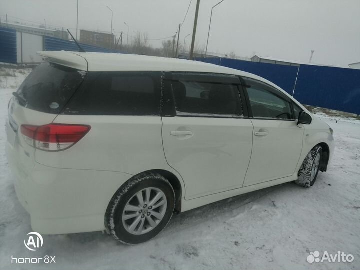 Toyota Wish 1.8 CVT, 2011, 103 000 км