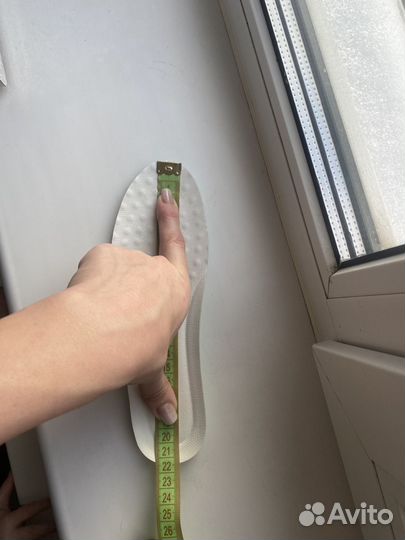 Кроссовки женские