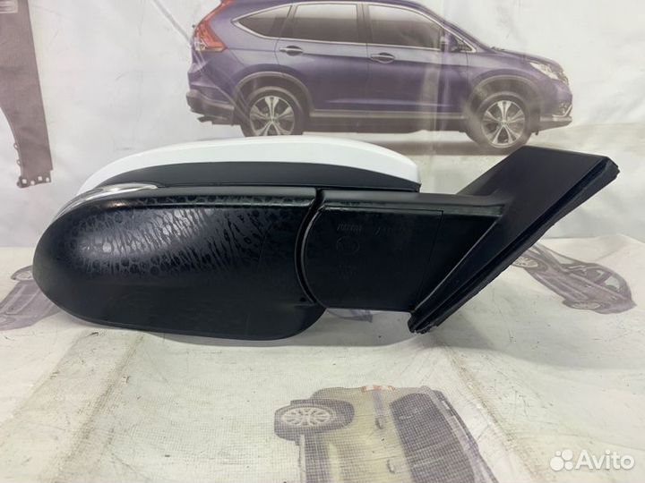 Зеркало правое Toyota Rav4 40