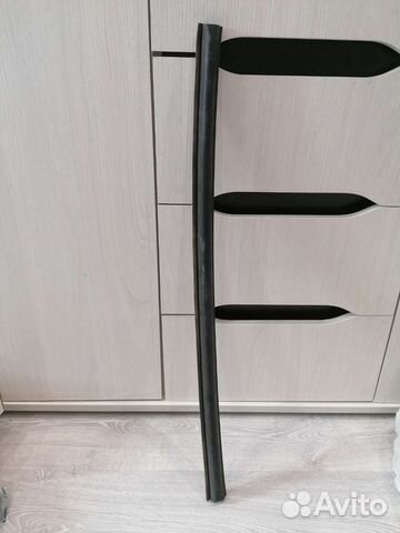 Уплотнитель капота Audi 80 b4