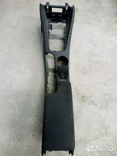 Подлокотник Рено Меган 3