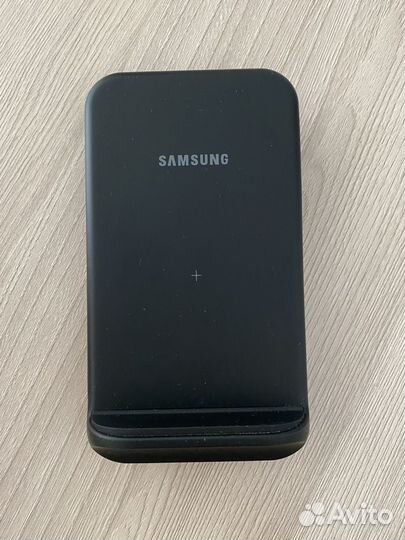Беспроводное зарядное устройство Samsung EP-N3300