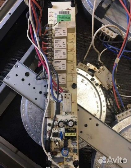 Ремонт духовых шкафов и варочных панелей частник
