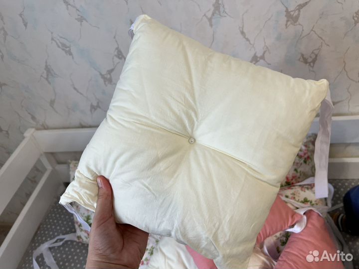 Бортики в кроватку