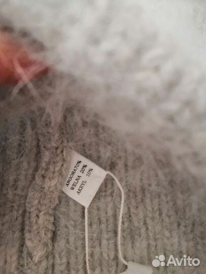 Шапка женская из ангоры новая