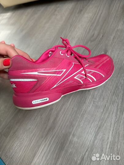 Кроссовки reebok easytone женские 38.5