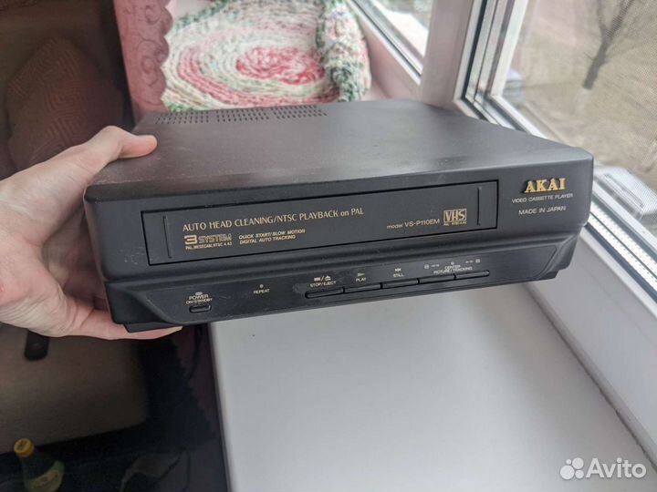 Видеомагнитофон akai