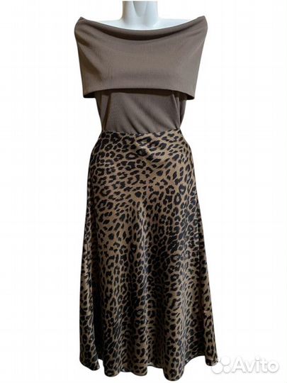 Комплект одежды 1: Шелковая юбка миди и топ лапша