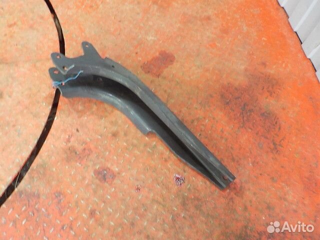 Кронштейн замка кабины Scania