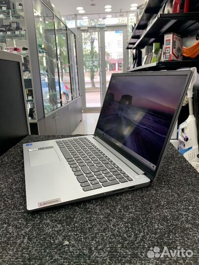 Ноутбук Lenovo ideapad 1