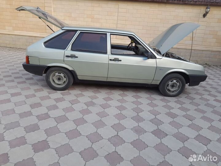 ВАЗ 2109 1.5 МТ, 2003, битый, 200 000 км