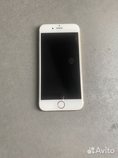 Телефон iPhone 6S