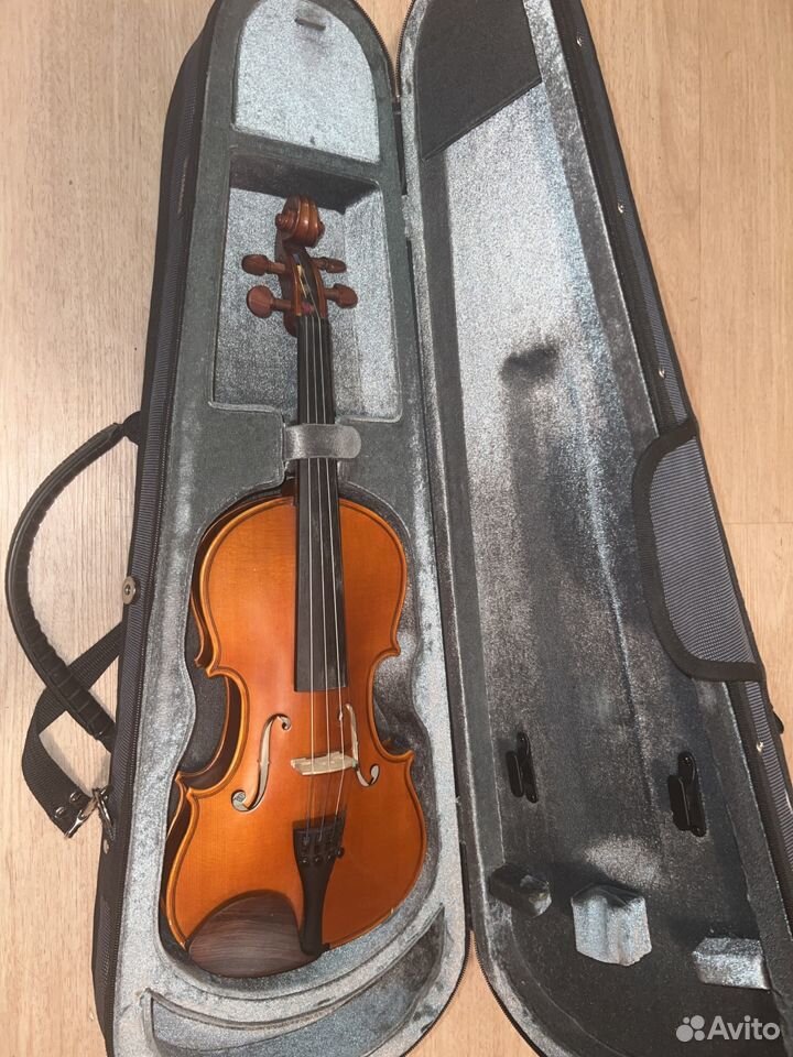 YamahaV5 1/2 violin