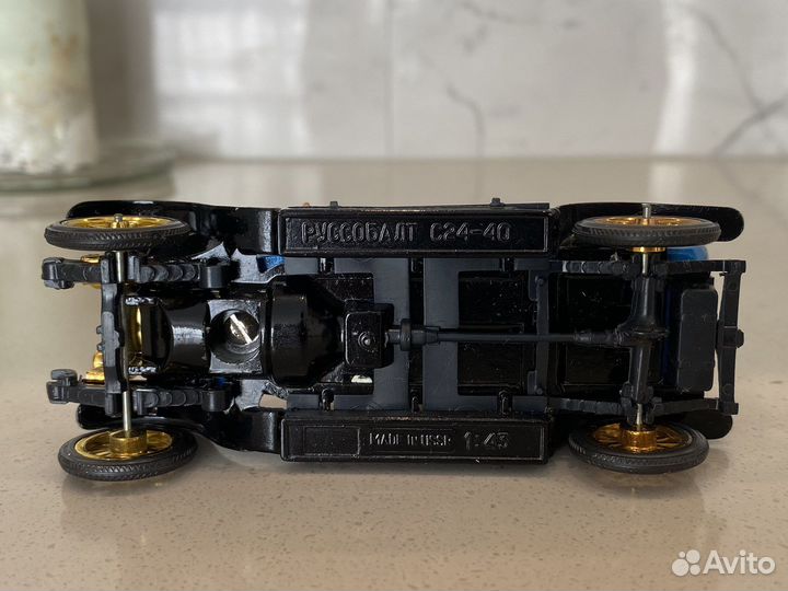 Модель автомобиля руссобали с24-40 1:43 СССР