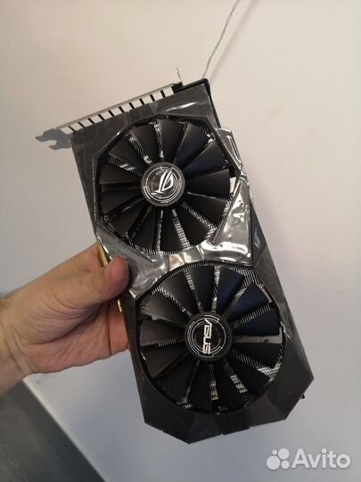 Видеокарта новая 4Gb gddr5 Asus AMD RX560 rogstrix