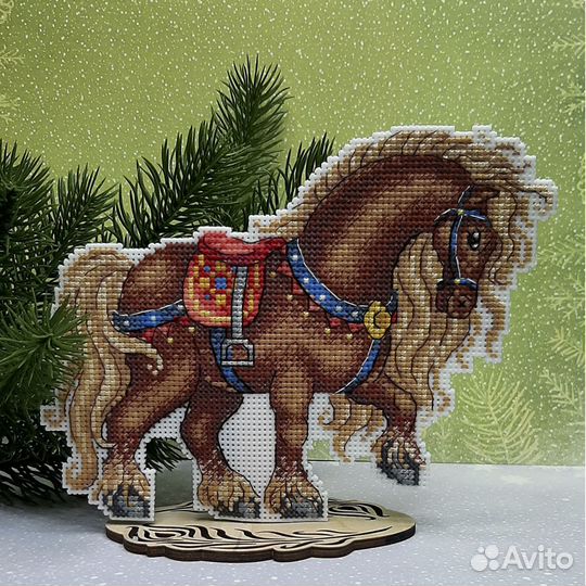 Игрушки: Конь богатырский