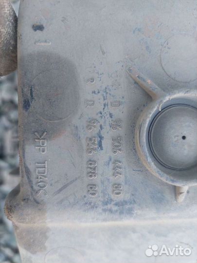 Корпус воздушного фильтра Citroen C4