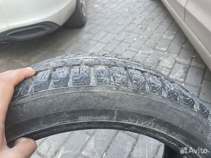 Dunlop SP Winter Ice 01 225/45 R17 94T