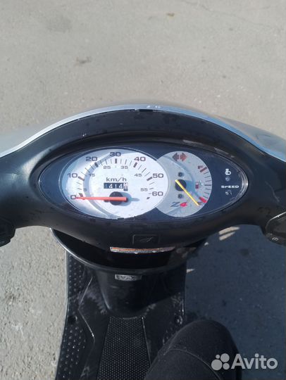 Продам мопед honda dio af 57 z4