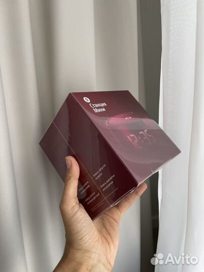 Умная колонка яндекс алиса мини с часами