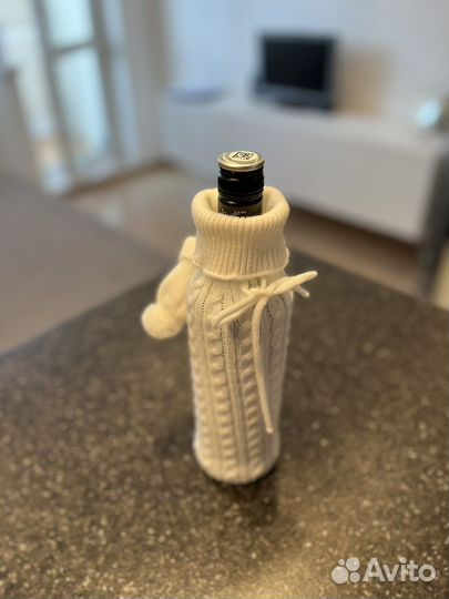 Чехол на бутылку вина подарочный)