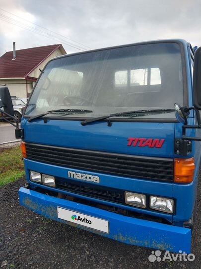 Mazda Titan, 1990