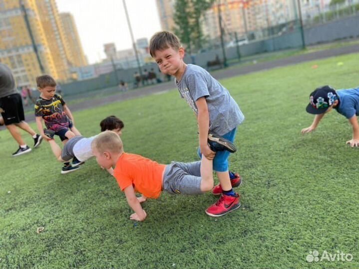 Тренер по флорболу на траве, футболу,баскетб и офп